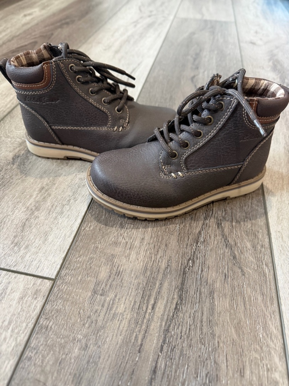Eddie Bauer- Boy’s  Brown Lace-Up Ankle Boots